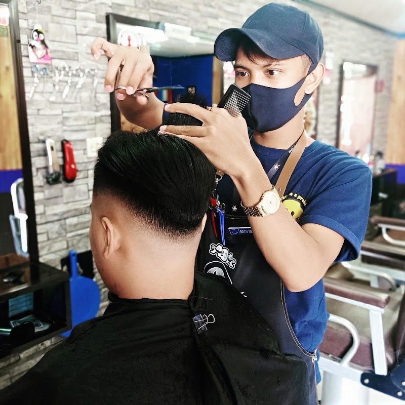 Sahabat Cukur: Kunci Penampilan Rapi di Jantung Cilacap